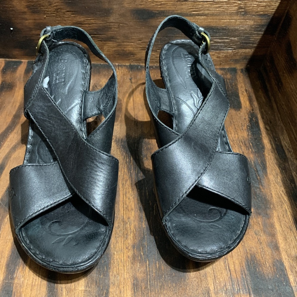 Born Emmy II Wedge Women's Black Leather Cross Strap Buckled Slingback Casual 8M
